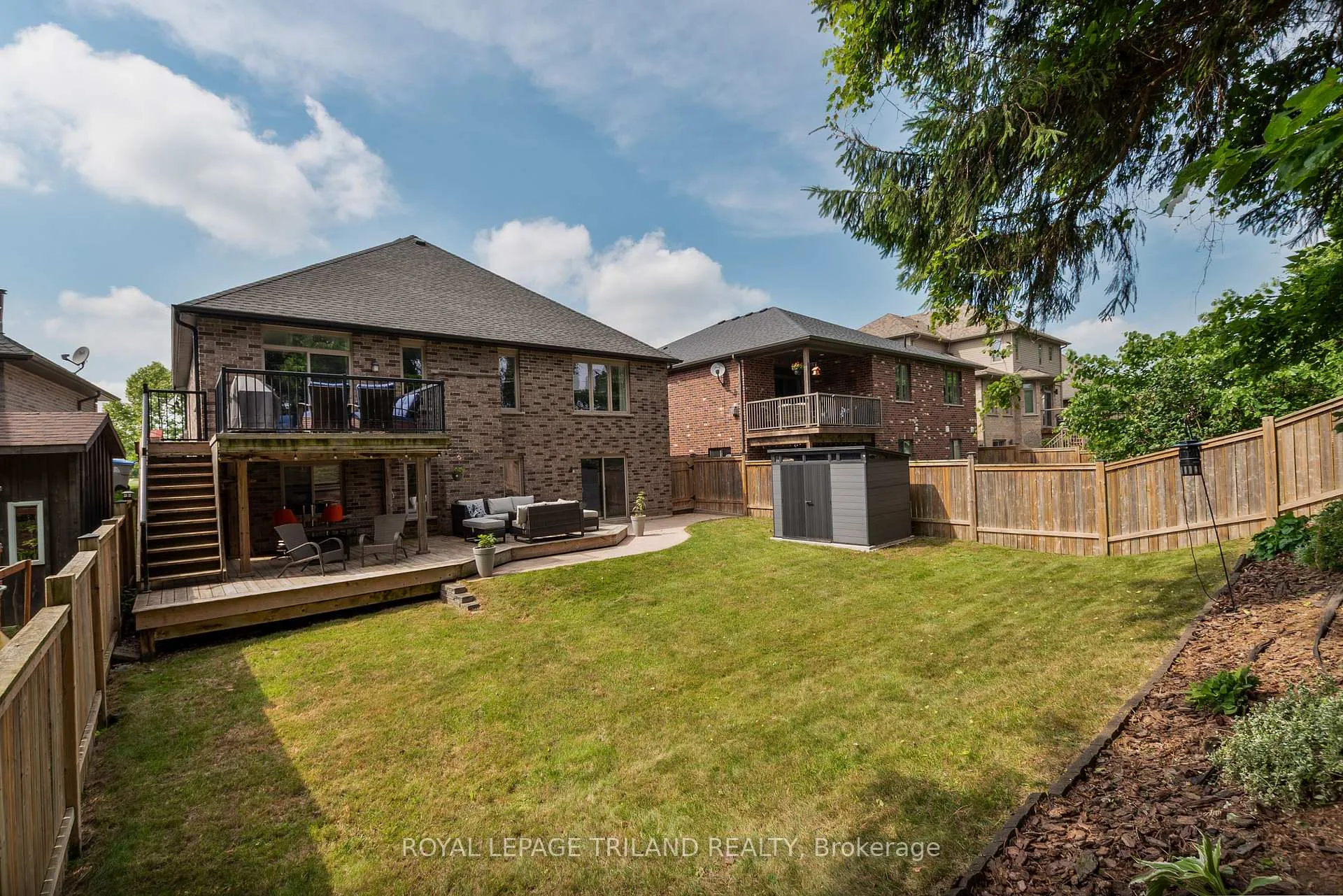 Photo 33 of 681 Bennett Crescent, Strathroy-Caradoc, Mount Brydges — HOMEH