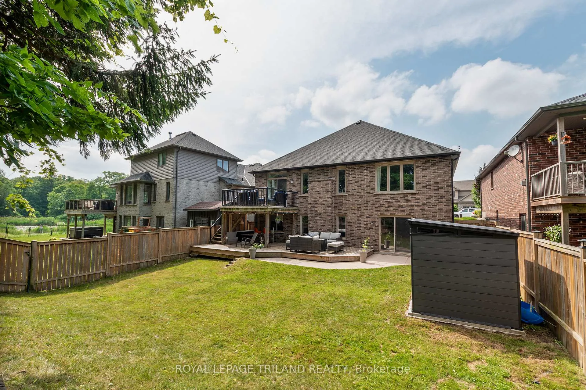 Photo 34 of 681 Bennett Crescent, Strathroy-Caradoc, Mount Brydges — HOMEH