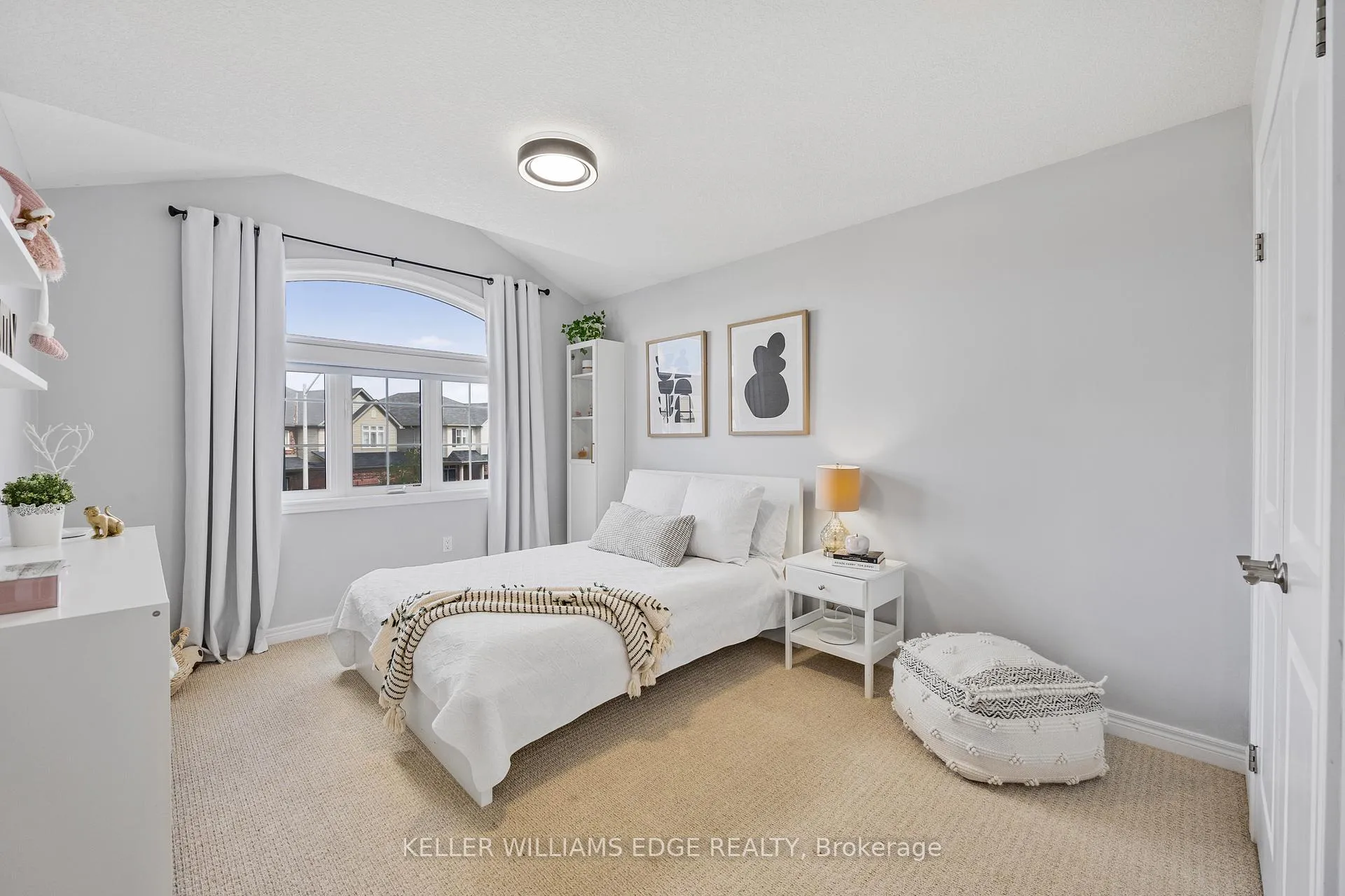 Photo 27 of 209 Echovalley Drive, Hamilton, Stoney Creek Mountain — HOMEH