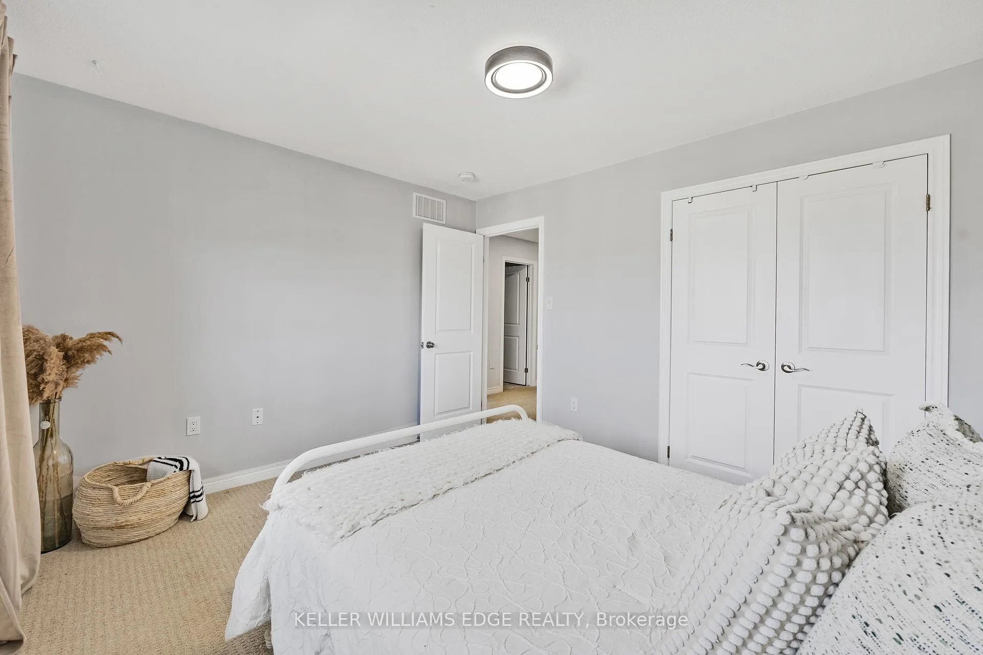 Photo 28 of 209 Echovalley Drive, Hamilton, Stoney Creek Mountain — HOMEH