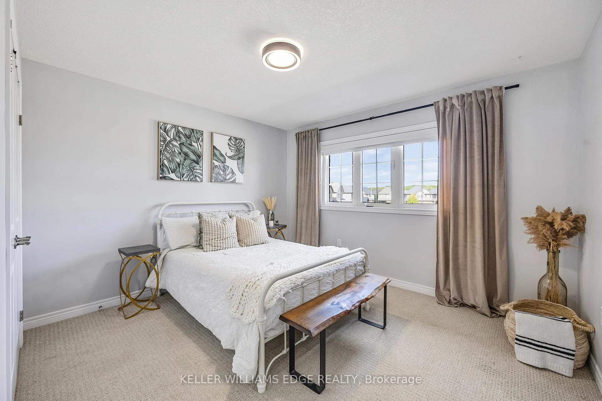 Photo 29 of 209 Echovalley Drive, Hamilton, Stoney Creek Mountain — HOMEH