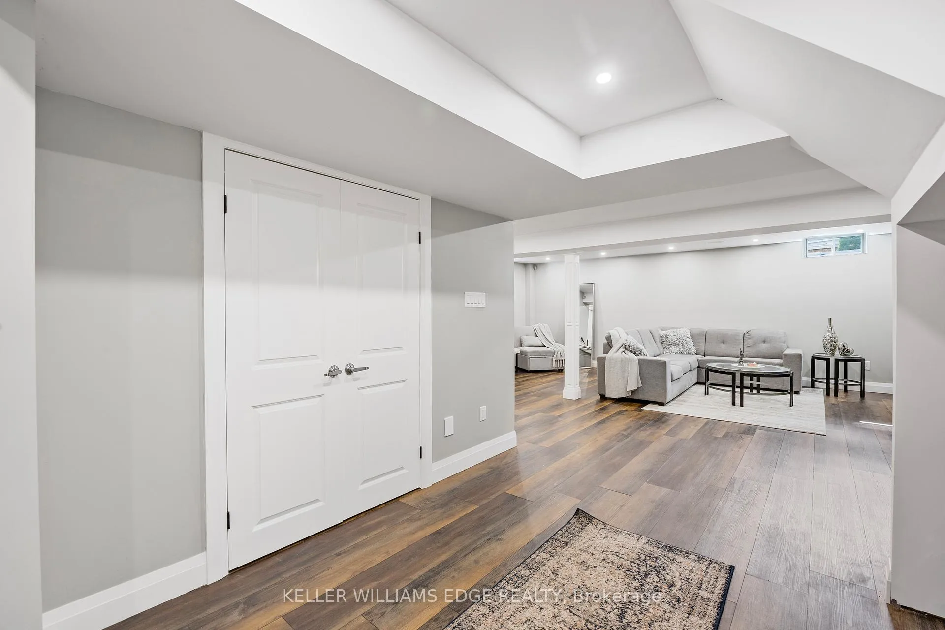 Photo 33 of 209 Echovalley Drive, Hamilton, Stoney Creek Mountain — HOMEH