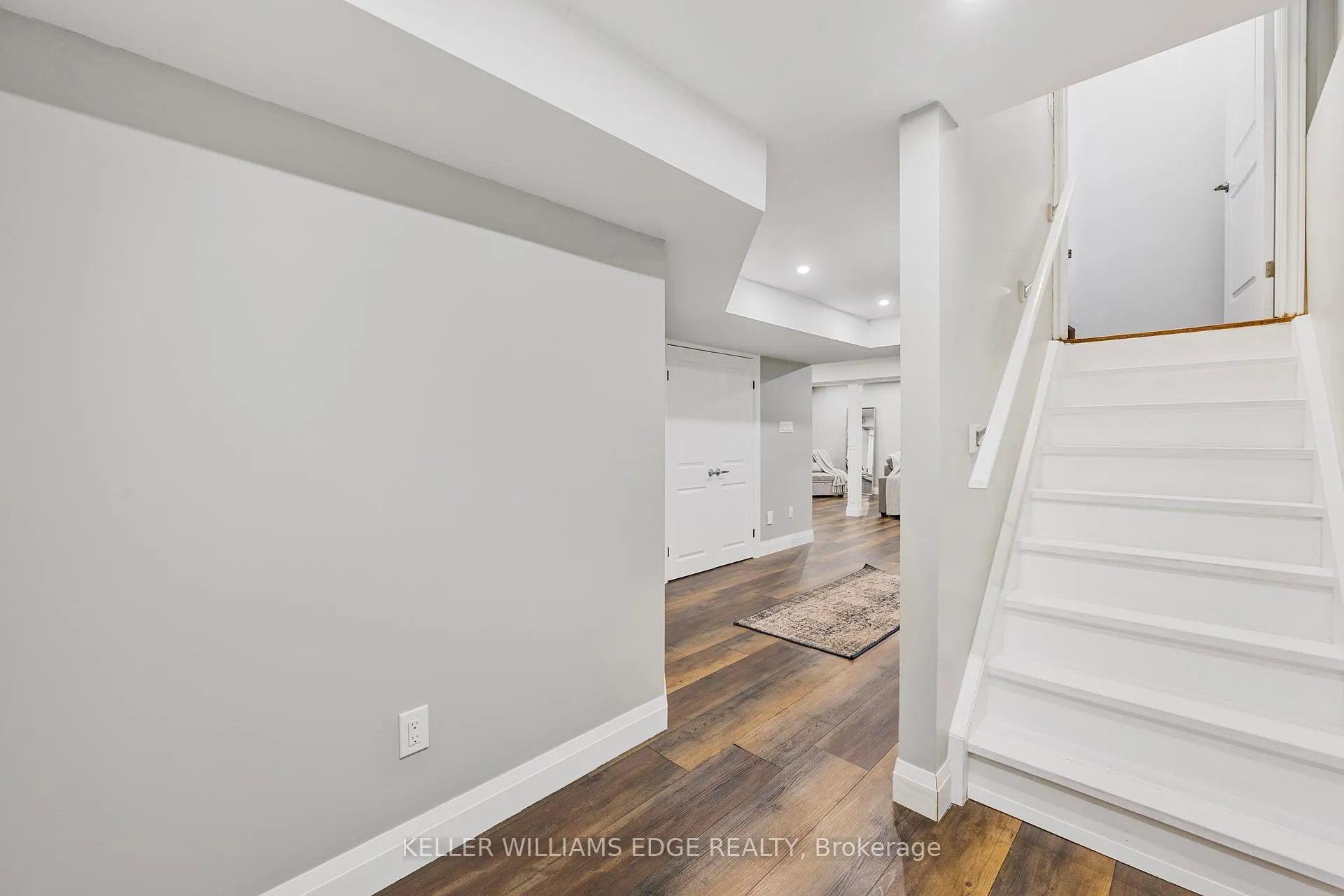 Photo 35 of 209 Echovalley Drive, Hamilton, Stoney Creek Mountain — HOMEH