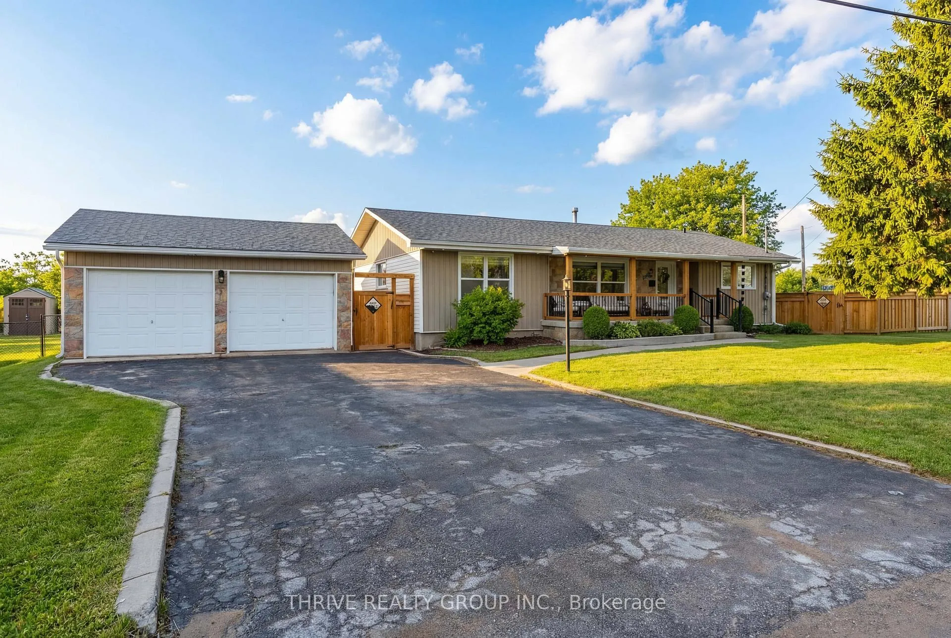 Photo 1 of 169 Railway Avenue, Middlesex Centre, Komoka — HOMEH