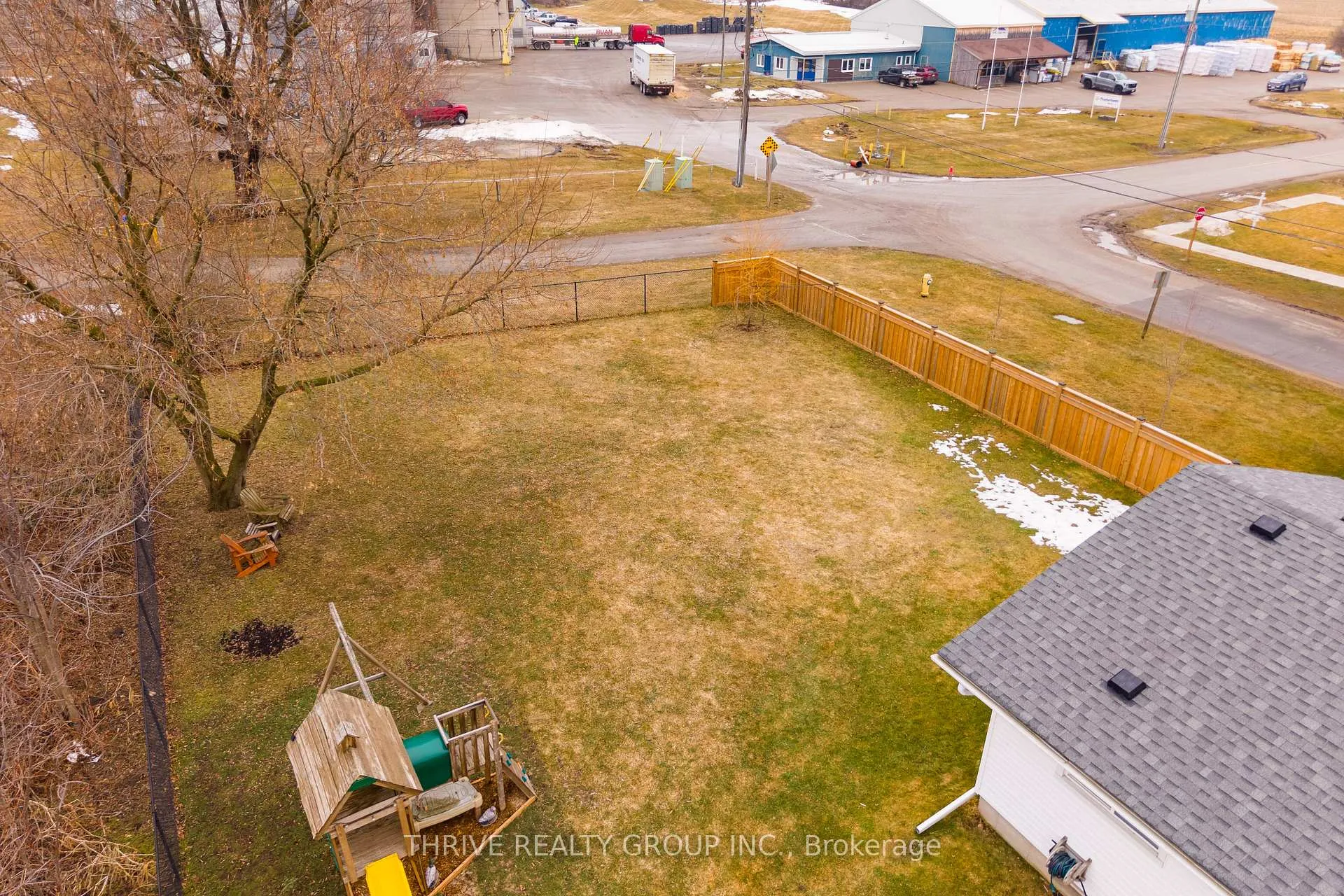 Photo 35 of 169 Railway Avenue, Middlesex Centre, Komoka — HOMEH
