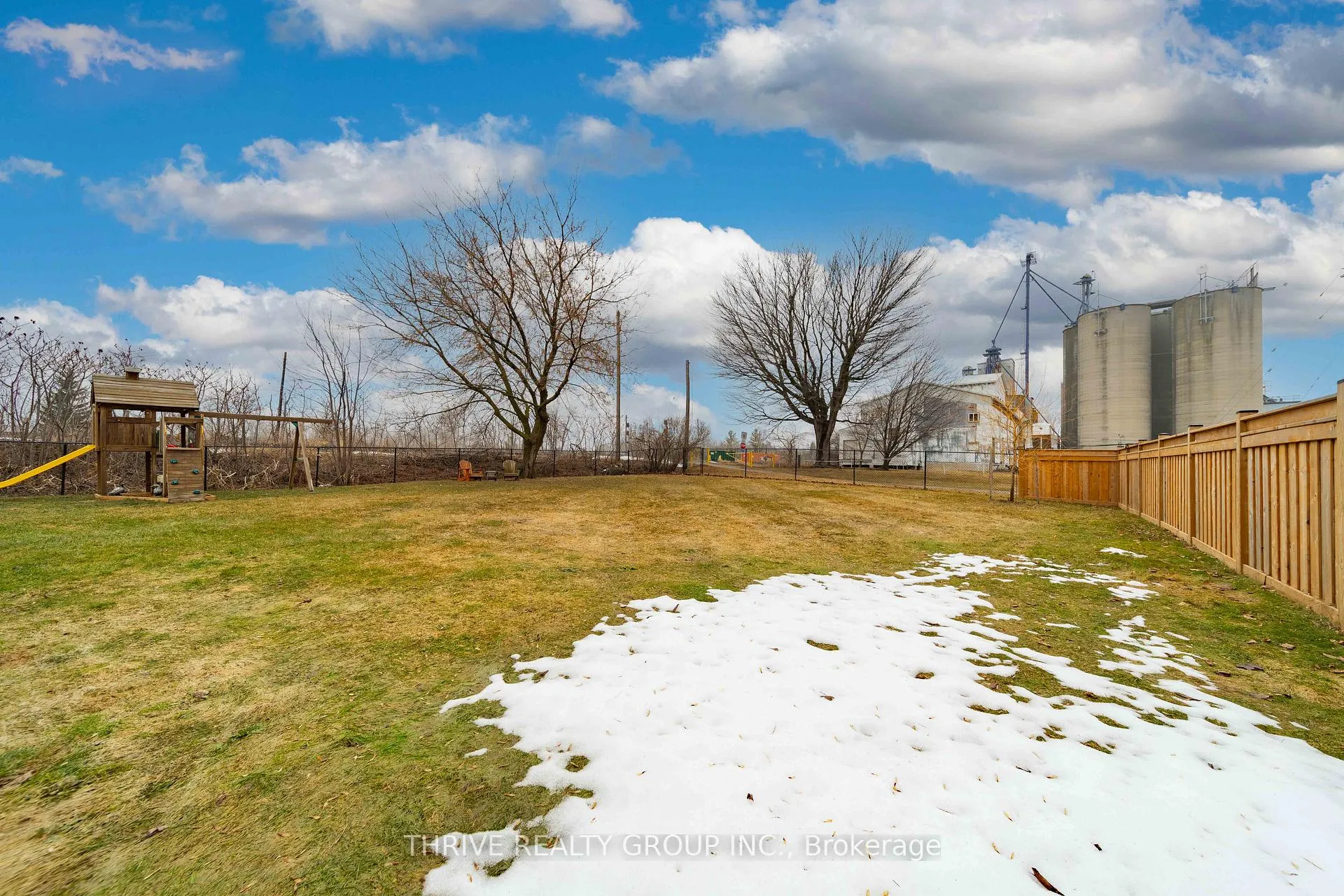 Photo 36 of 169 Railway Avenue, Middlesex Centre, Komoka — HOMEH
