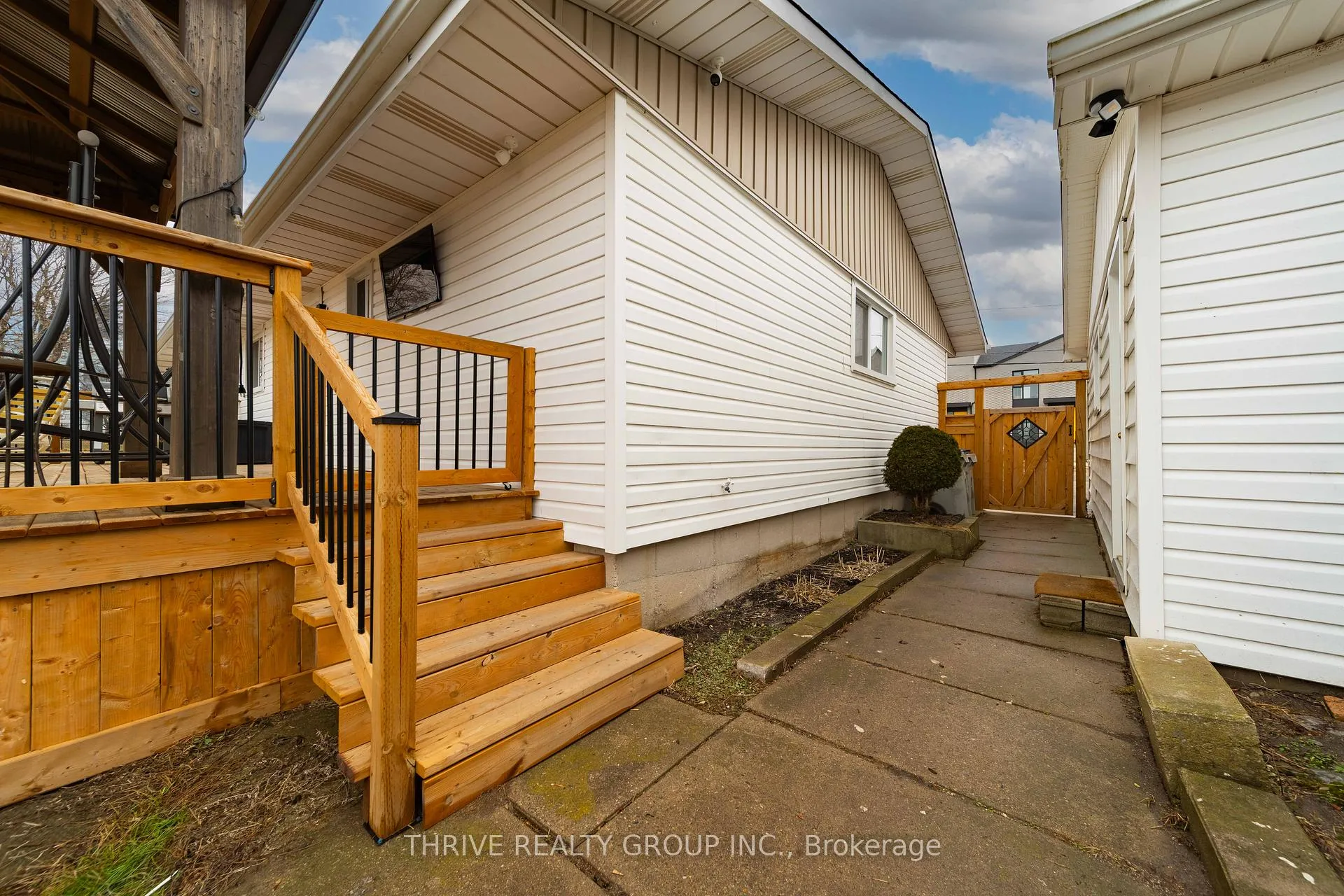 Photo 40 of 169 Railway Avenue, Middlesex Centre, Komoka — HOMEH