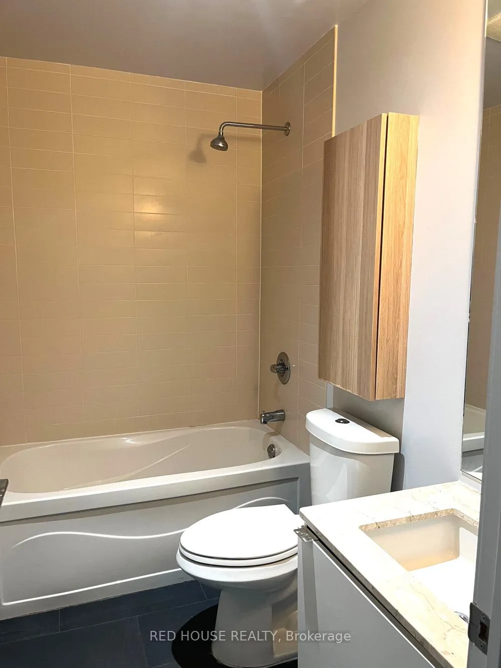 Photo 10 of Unit 705, 33 Mill Street, Toronto, Waterfront Communities — HOMEH