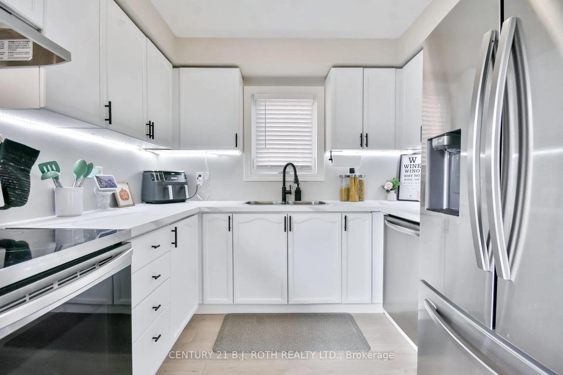 Photo 12 of 12 Burke Drive, Barrie, West Bayfield — HOMEH