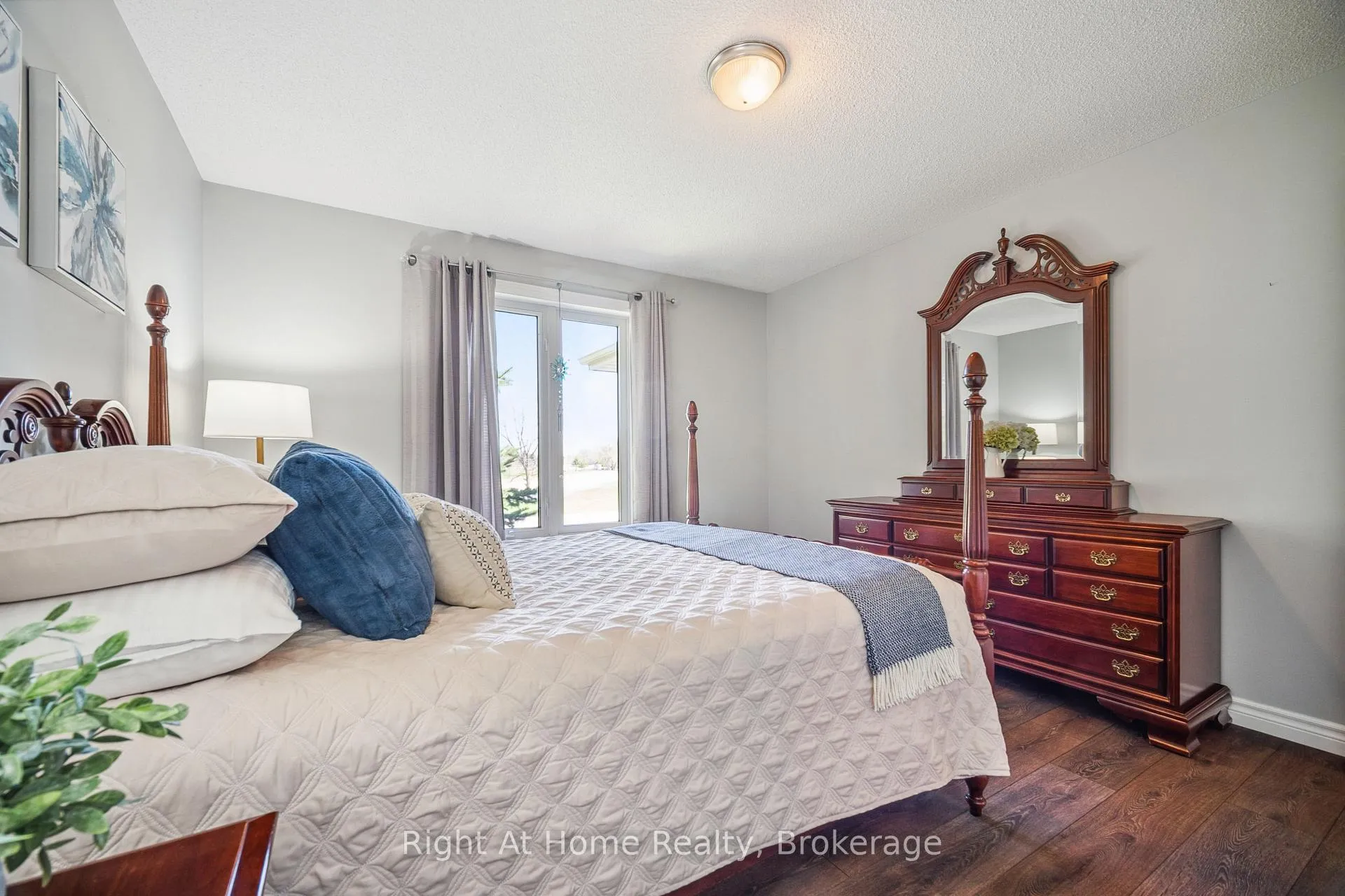 Photo 23 of 664 Maple Street, Huron East, Brussels — HOMEH