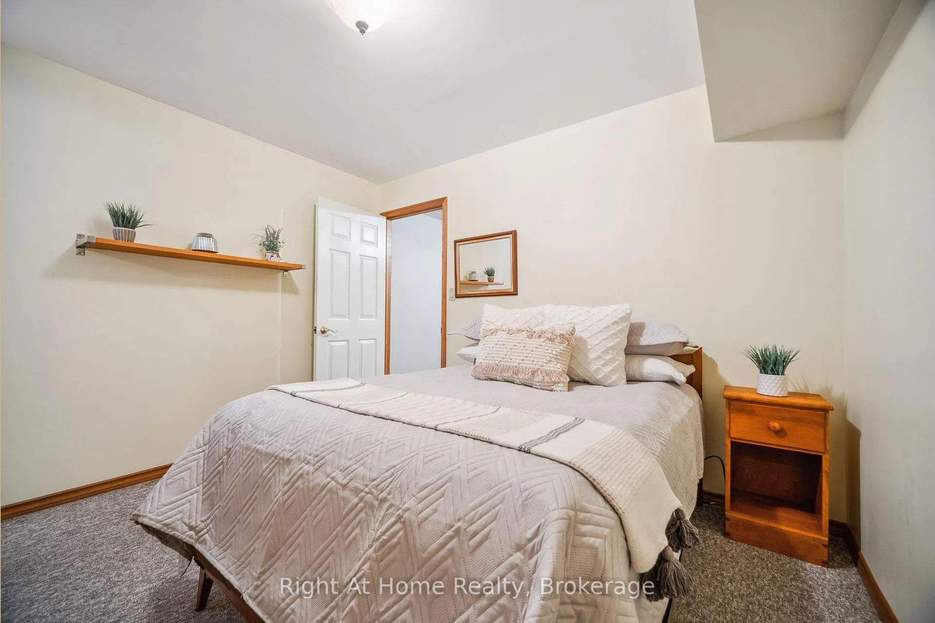Photo 28 of 664 Maple Street, Huron East, Brussels — HOMEH