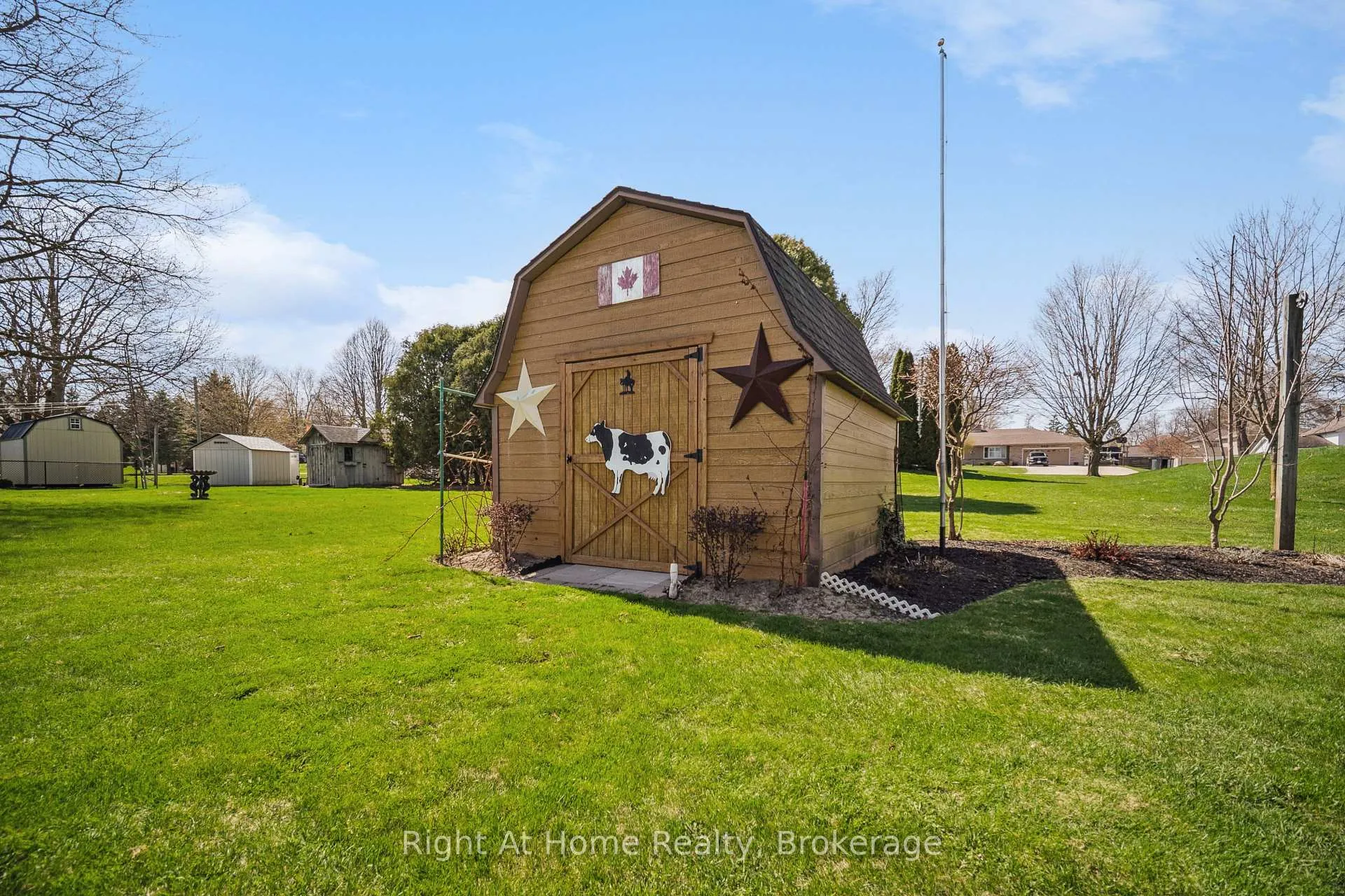Photo 38 of 664 Maple Street, Huron East, Brussels — HOMEH