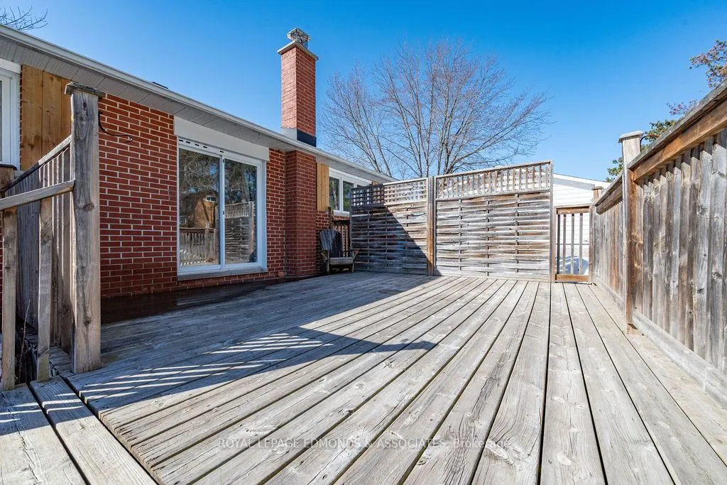 Photo 5 of 70 John Street, Petawawa — HOMEH