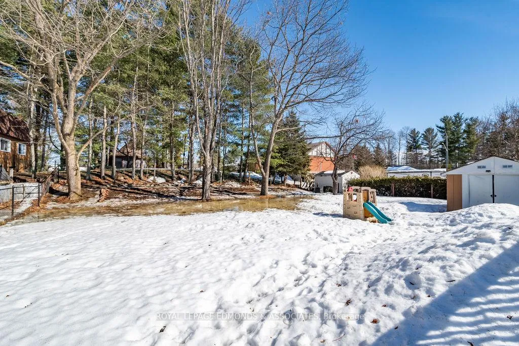 Photo 8 of 70 John Street, Petawawa — HOMEH