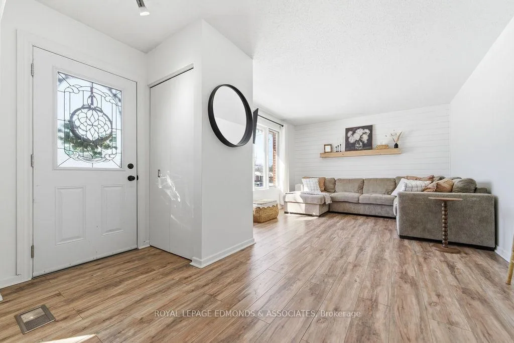 Photo 17 of 70 John Street, Petawawa — HOMEH