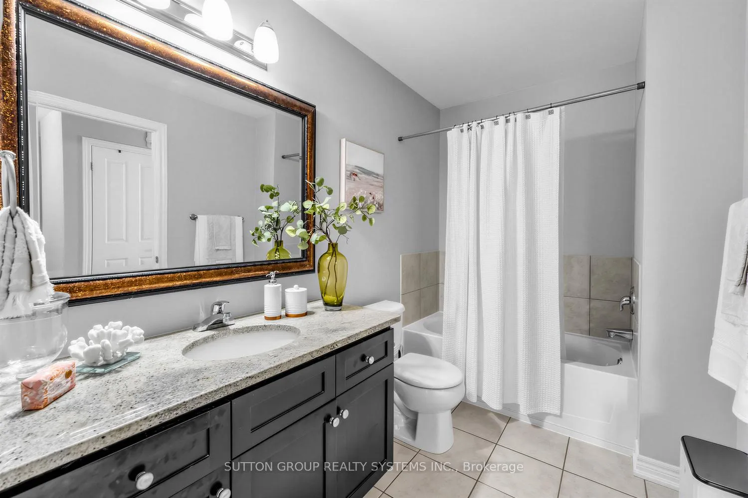 Photo 24 of Unit 17, 4165 Upper Middle Road, Burlington, Rose — HOMEH
