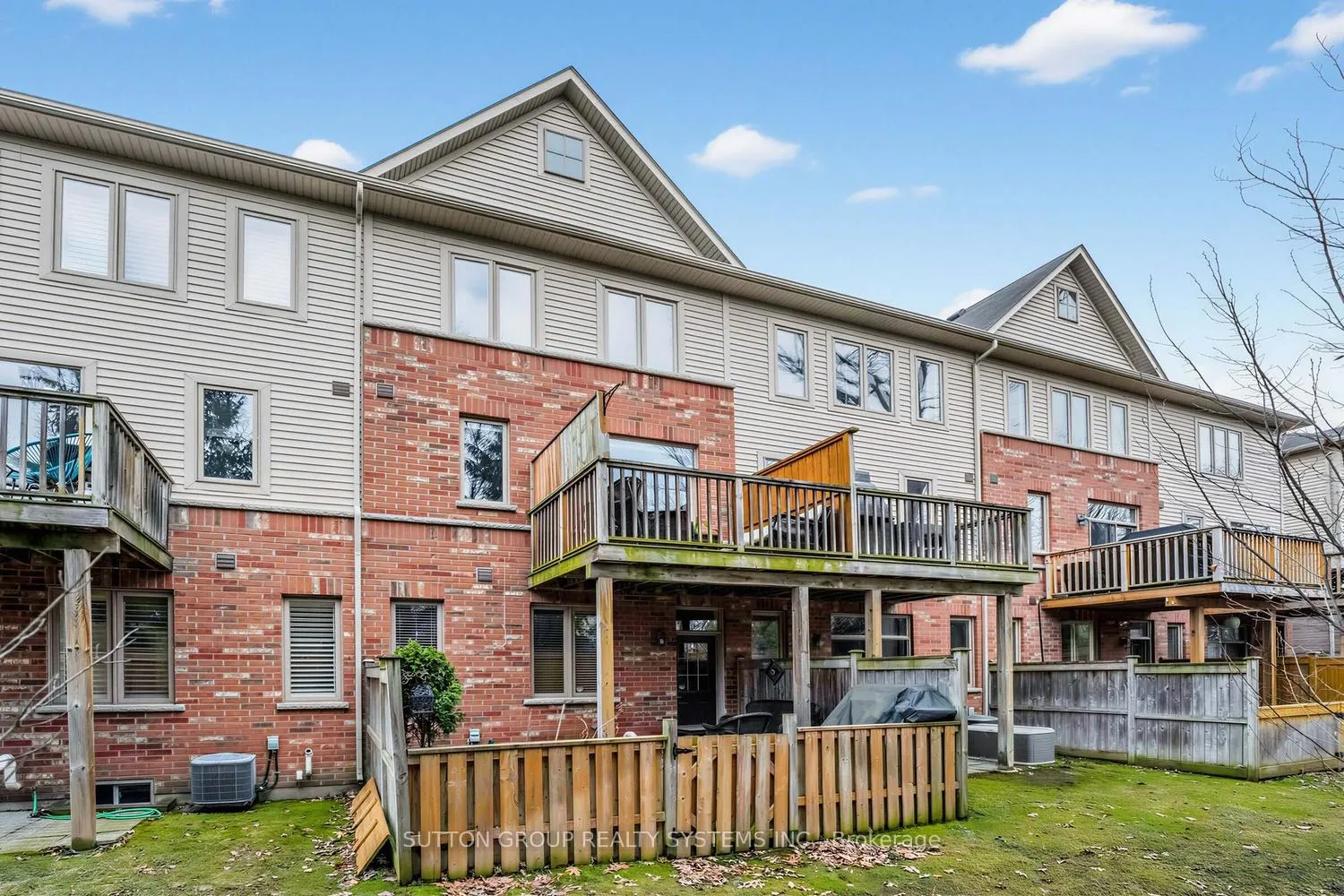 Photo 28 of Unit 17, 4165 Upper Middle Road, Burlington, Rose — HOMEH