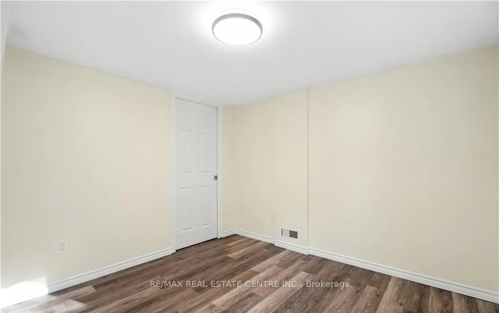 Photo 9 of Unit Unit C, 154 Montgomery Road, Kitchener, Eastwood — HOMEH