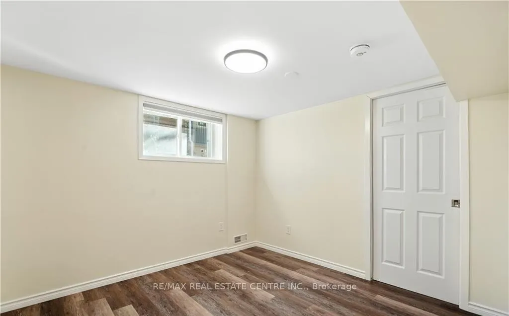 Photo 11 of Unit Unit C, 154 Montgomery Road, Kitchener, Eastwood — HOMEH