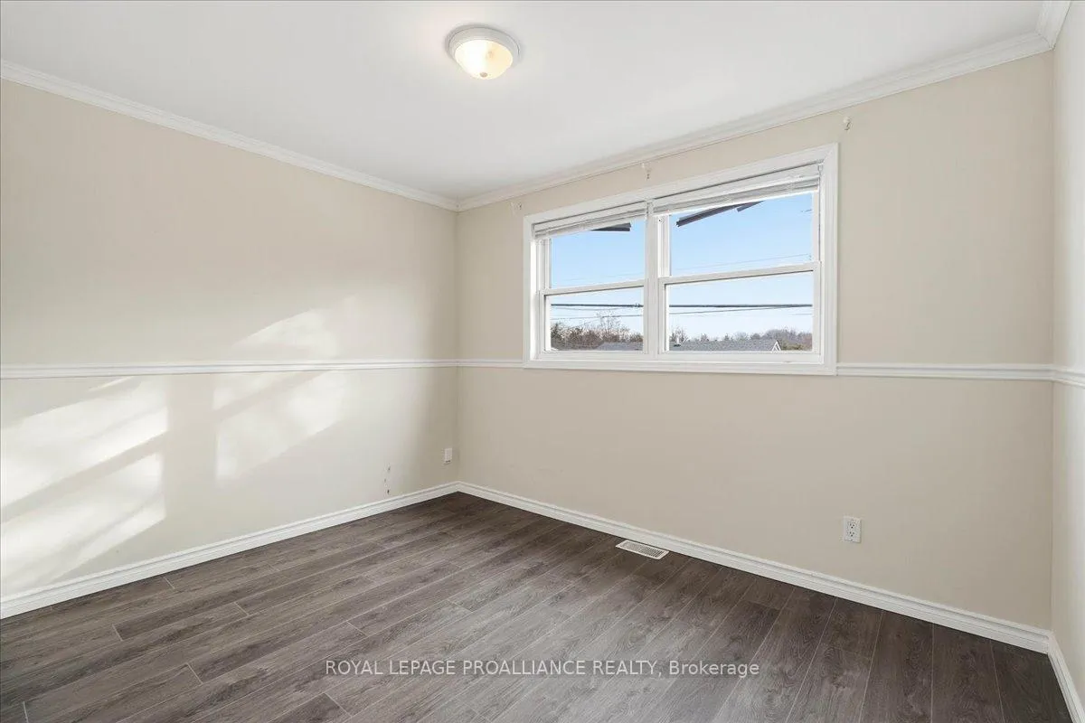 Photo 14 of 24 Gilbert Street, Belleville, Belleville Ward — HOMEH