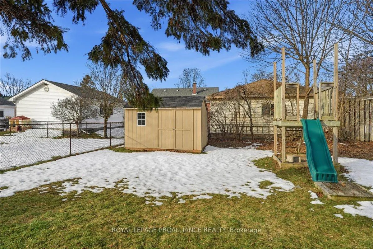 Photo 36 of 24 Gilbert Street, Belleville, Belleville Ward — HOMEH