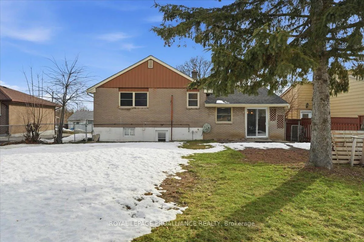 Photo 37 of 24 Gilbert Street, Belleville, Belleville Ward — HOMEH