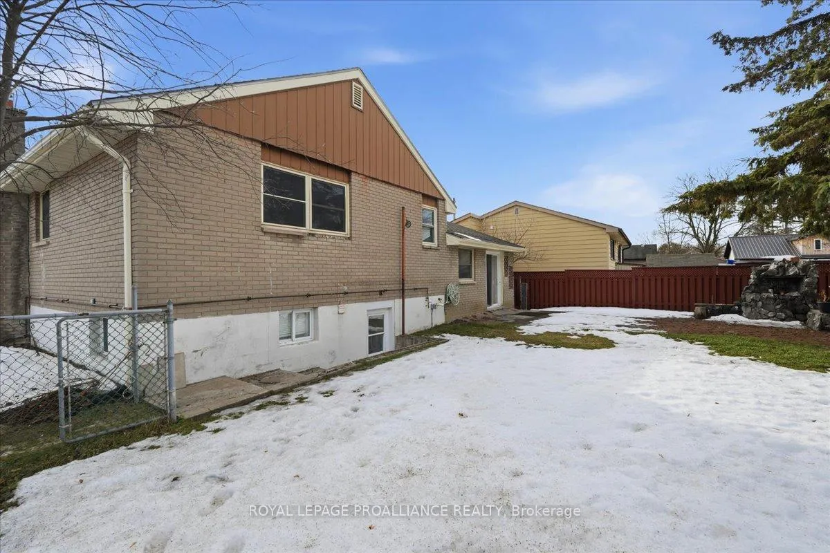 Photo 39 of 24 Gilbert Street, Belleville, Belleville Ward — HOMEH