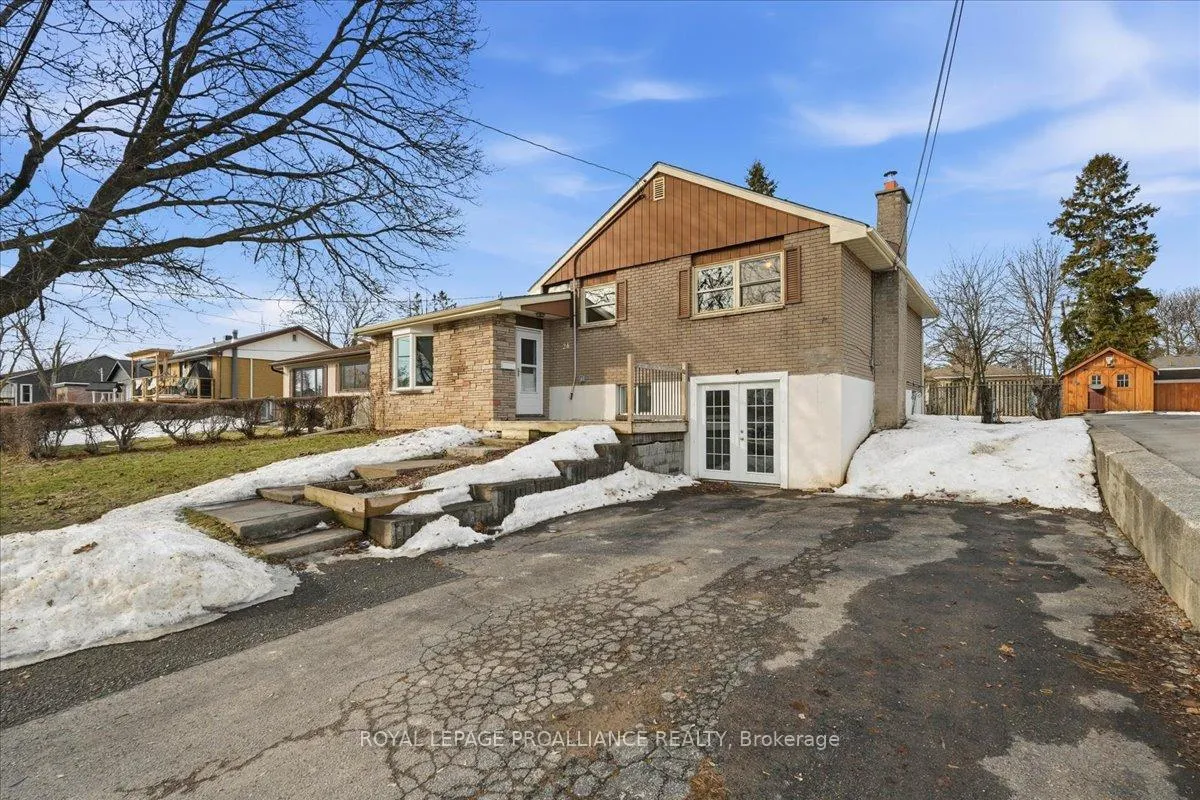 Photo 44 of 24 Gilbert Street, Belleville, Belleville Ward — HOMEH