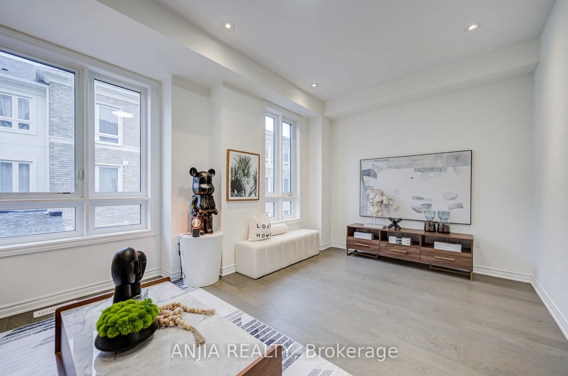 Photo 16 of 82 Chicago Lane, Markham, Wismer — HOMEH