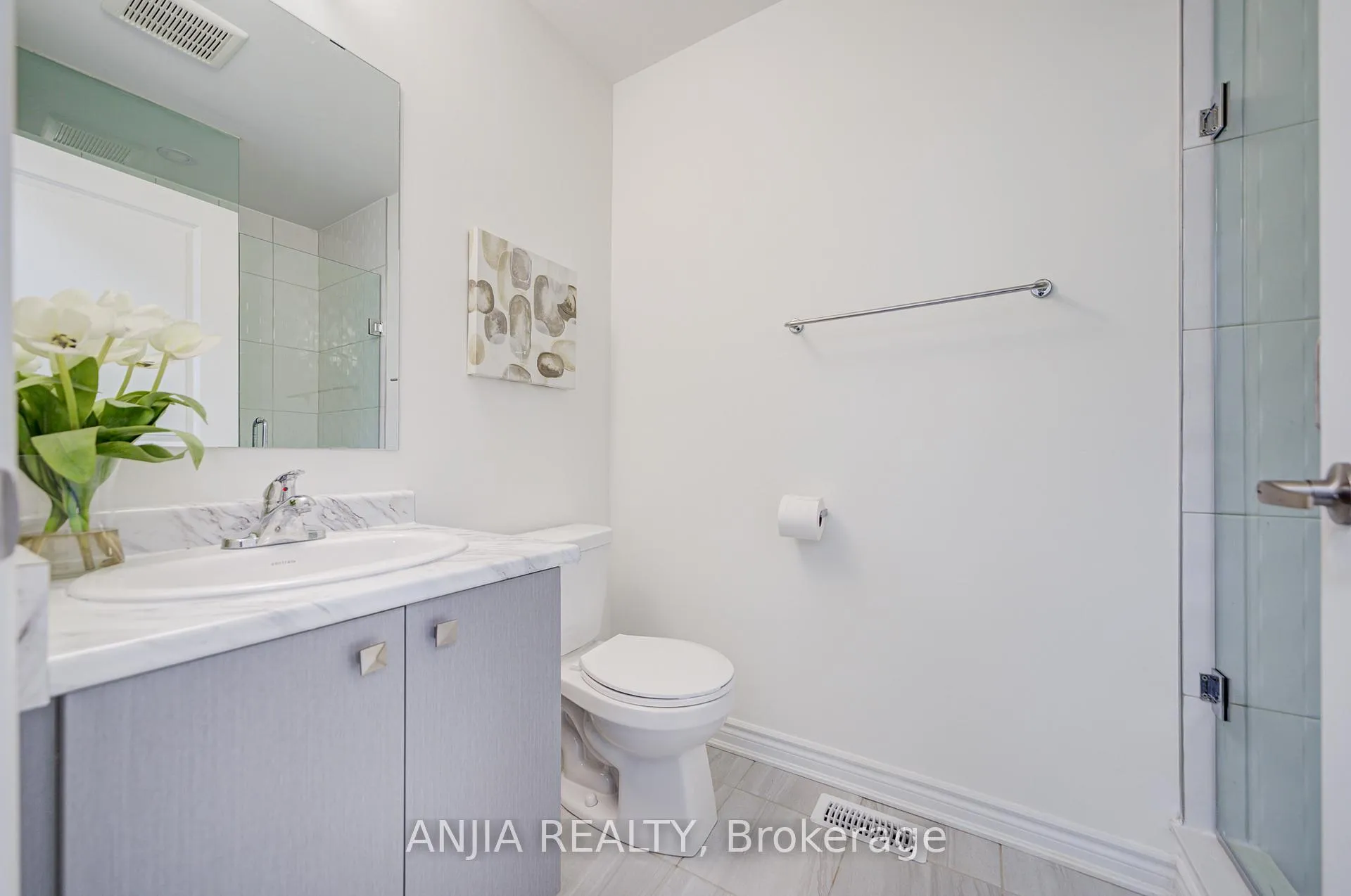 Photo 31 of 82 Chicago Lane, Markham, Wismer — HOMEH
