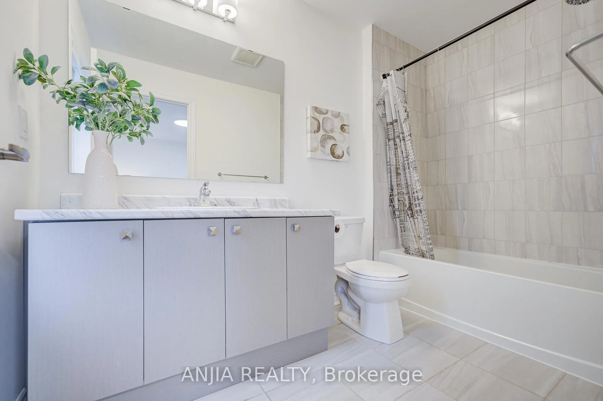 Photo 43 of 82 Chicago Lane, Markham, Wismer — HOMEH