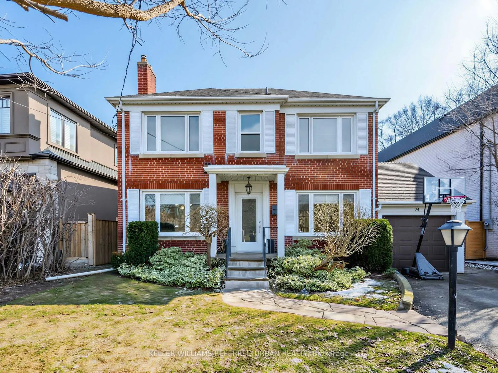 Photo 2 of 31 Prince Charles Drive, Toronto, Englemount-Lawrence — HOMEH