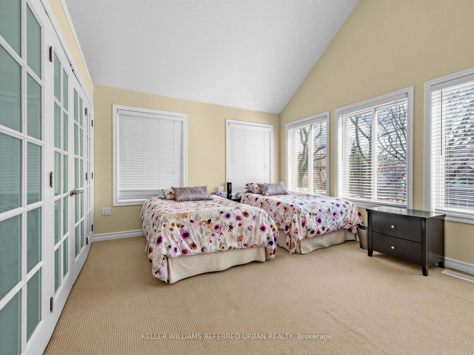 Photo 16 of 31 Prince Charles Drive, Toronto, Englemount-Lawrence — HOMEH