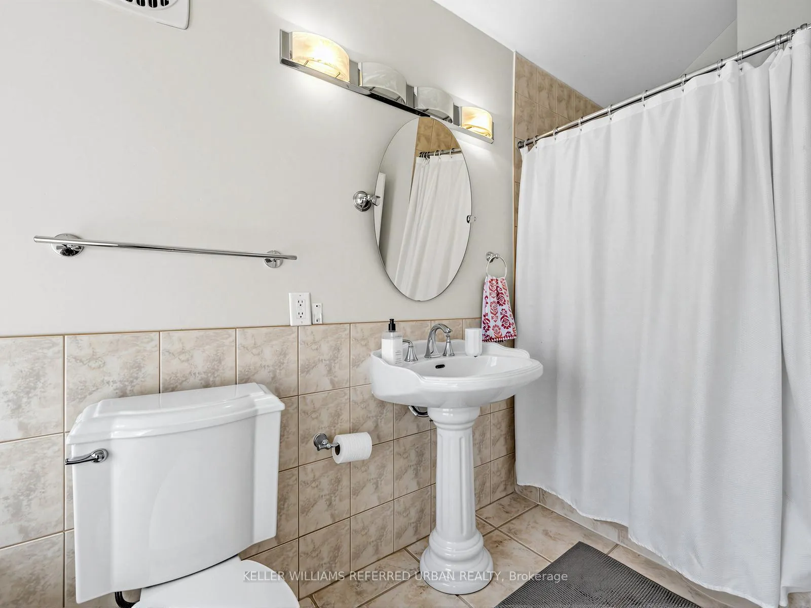 Photo 18 of 31 Prince Charles Drive, Toronto, Englemount-Lawrence — HOMEH