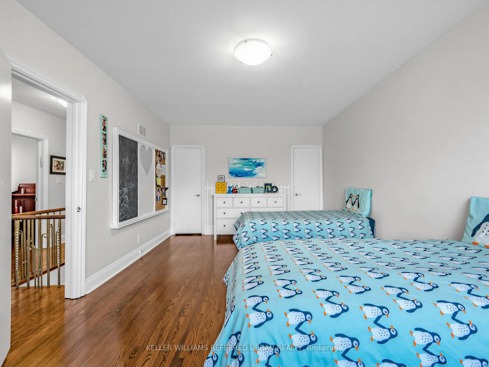 Photo 23 of 31 Prince Charles Drive, Toronto, Englemount-Lawrence — HOMEH