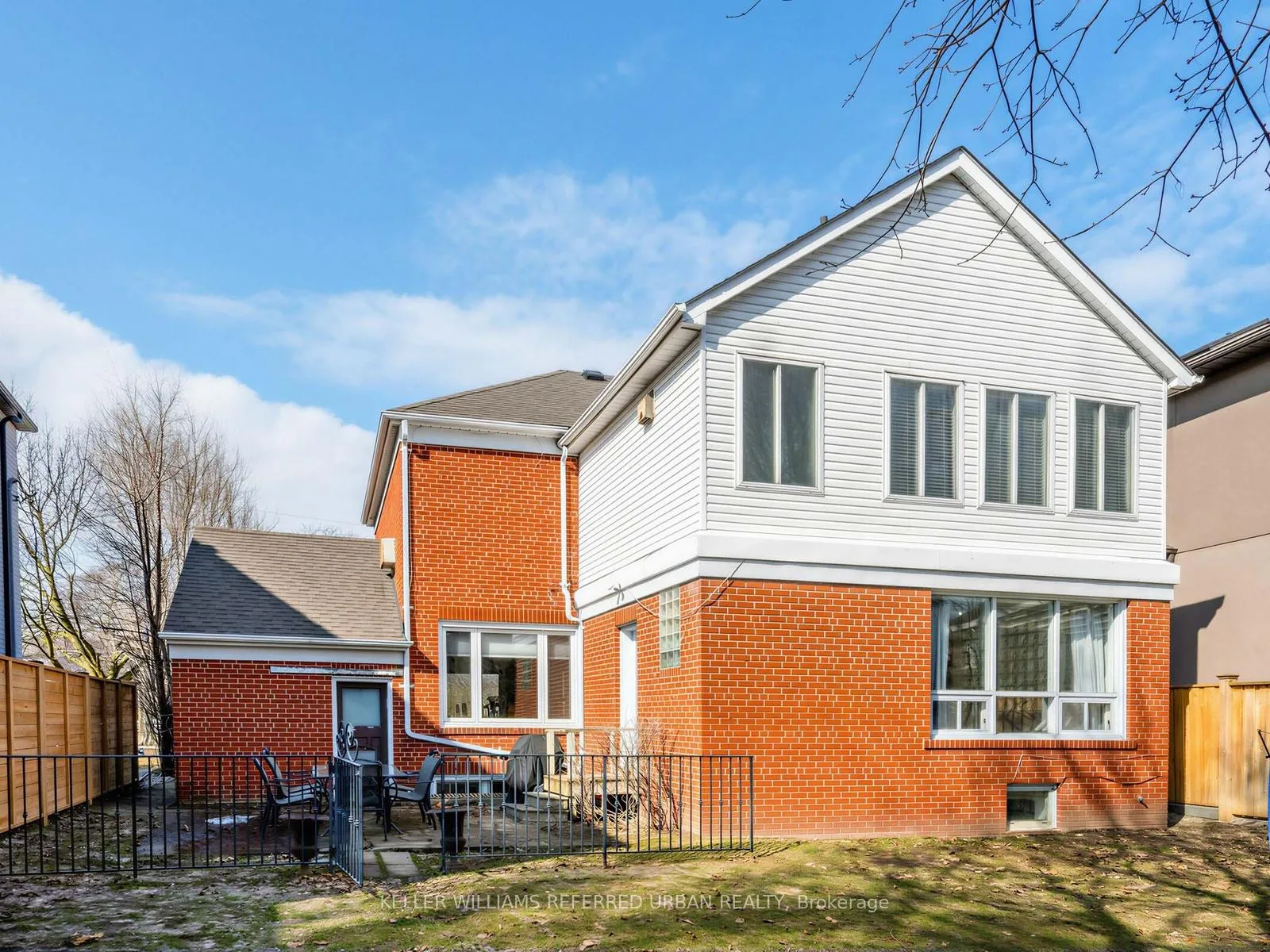 Photo 30 of 31 Prince Charles Drive, Toronto, Englemount-Lawrence — HOMEH