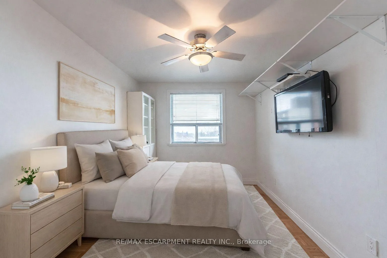 Photo 5 of Unit 607, 30 Summit Avenue, Hamilton, Eastmount — HOMEH