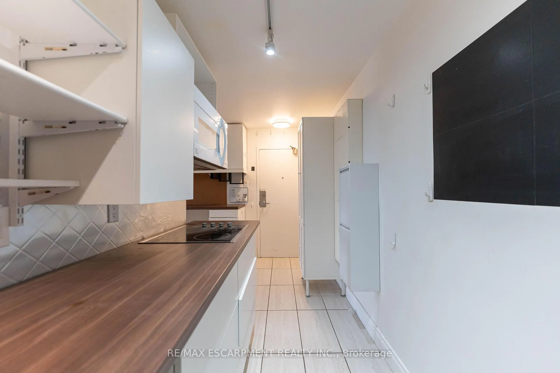 Photo 9 of Unit 607, 30 Summit Avenue, Hamilton, Eastmount — HOMEH