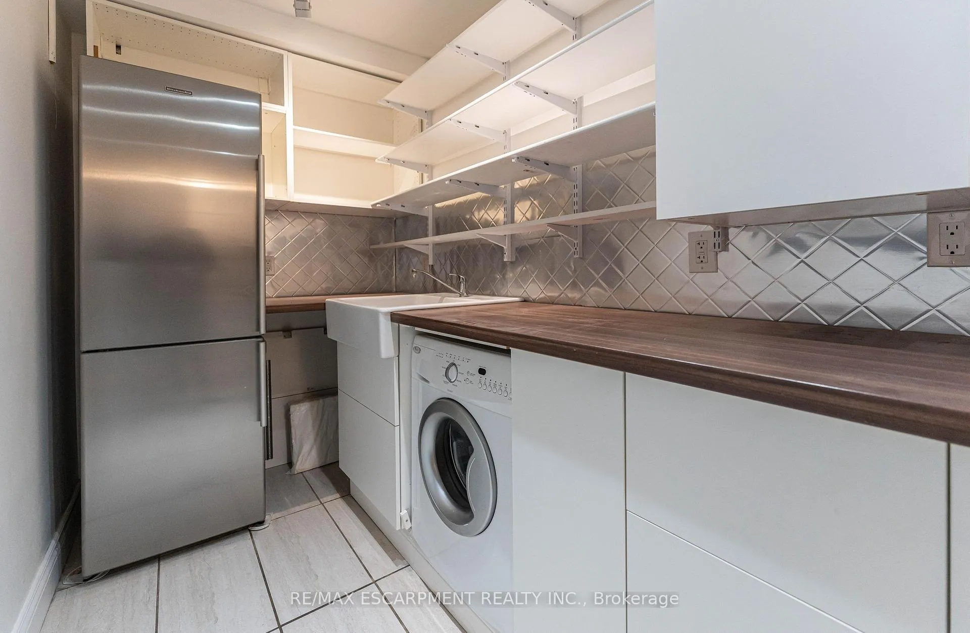 Photo 10 of Unit 607, 30 Summit Avenue, Hamilton, Eastmount — HOMEH