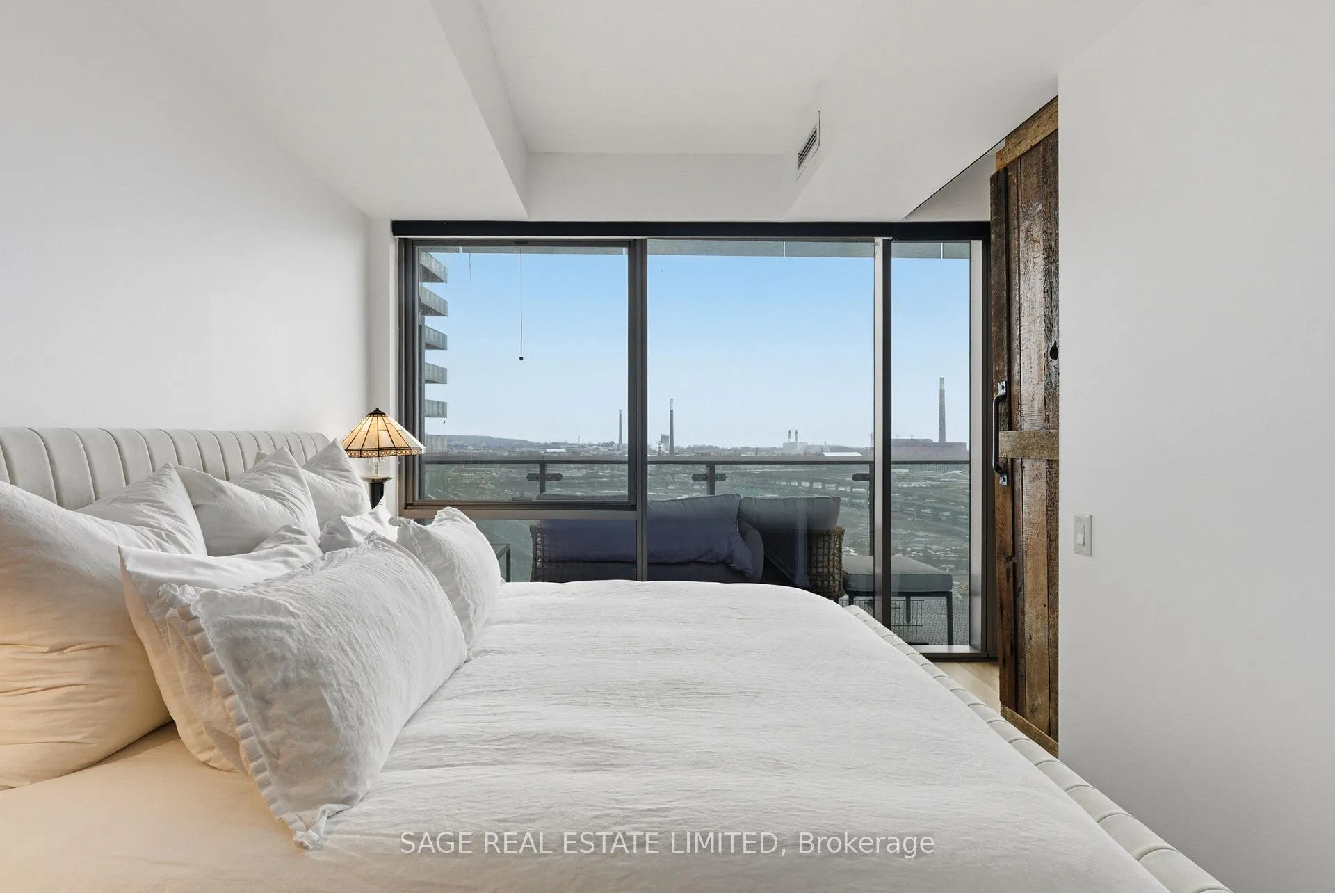 Photo 17 of Unit 1804, 70 Distillery Lane, Toronto, Waterfront Communities — HOMEH