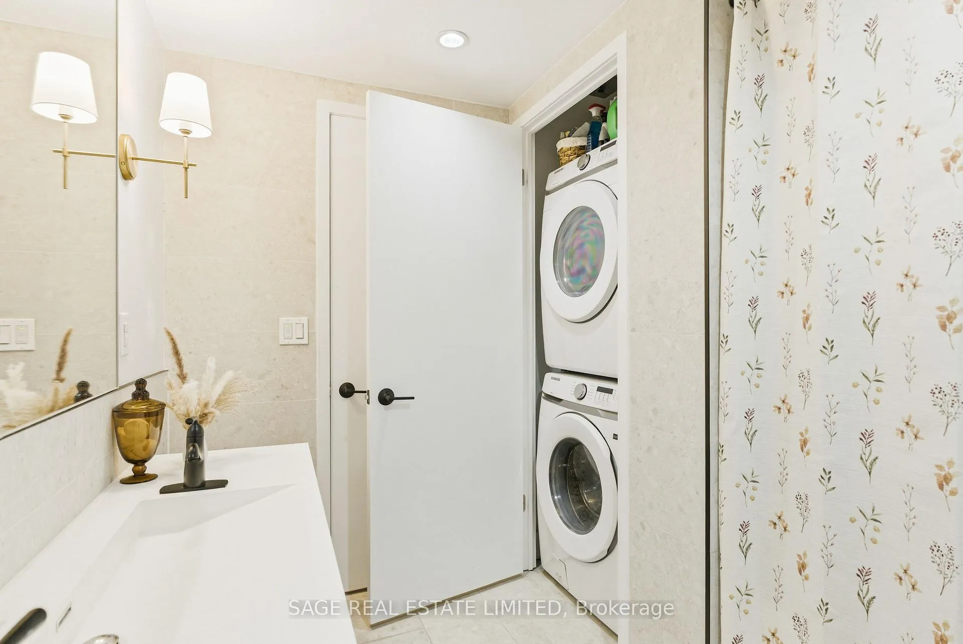 Photo 20 of Unit 1804, 70 Distillery Lane, Toronto, Waterfront Communities — HOMEH