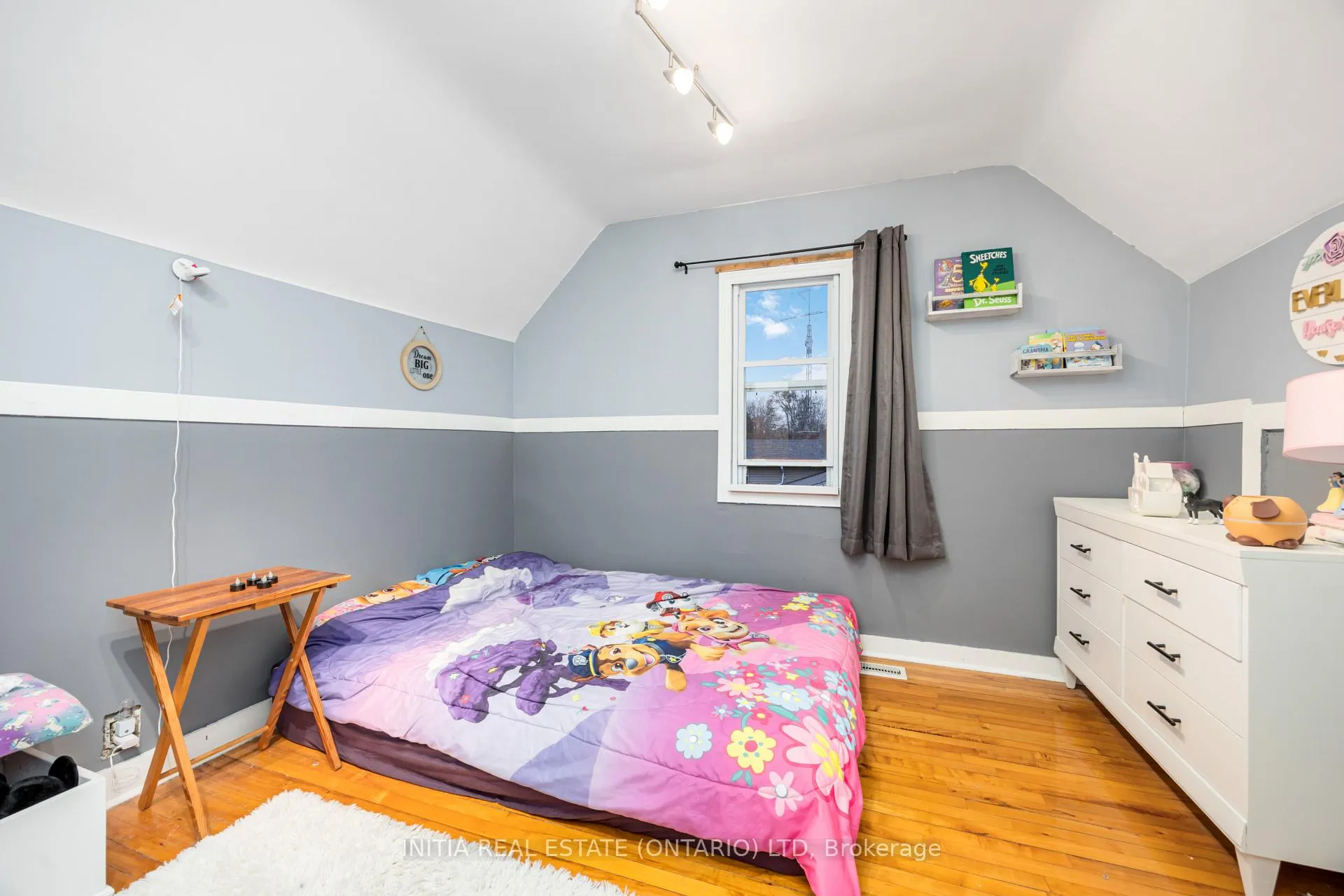 Photo 20 of 856 Devine Street, Sarnia — HOMEH