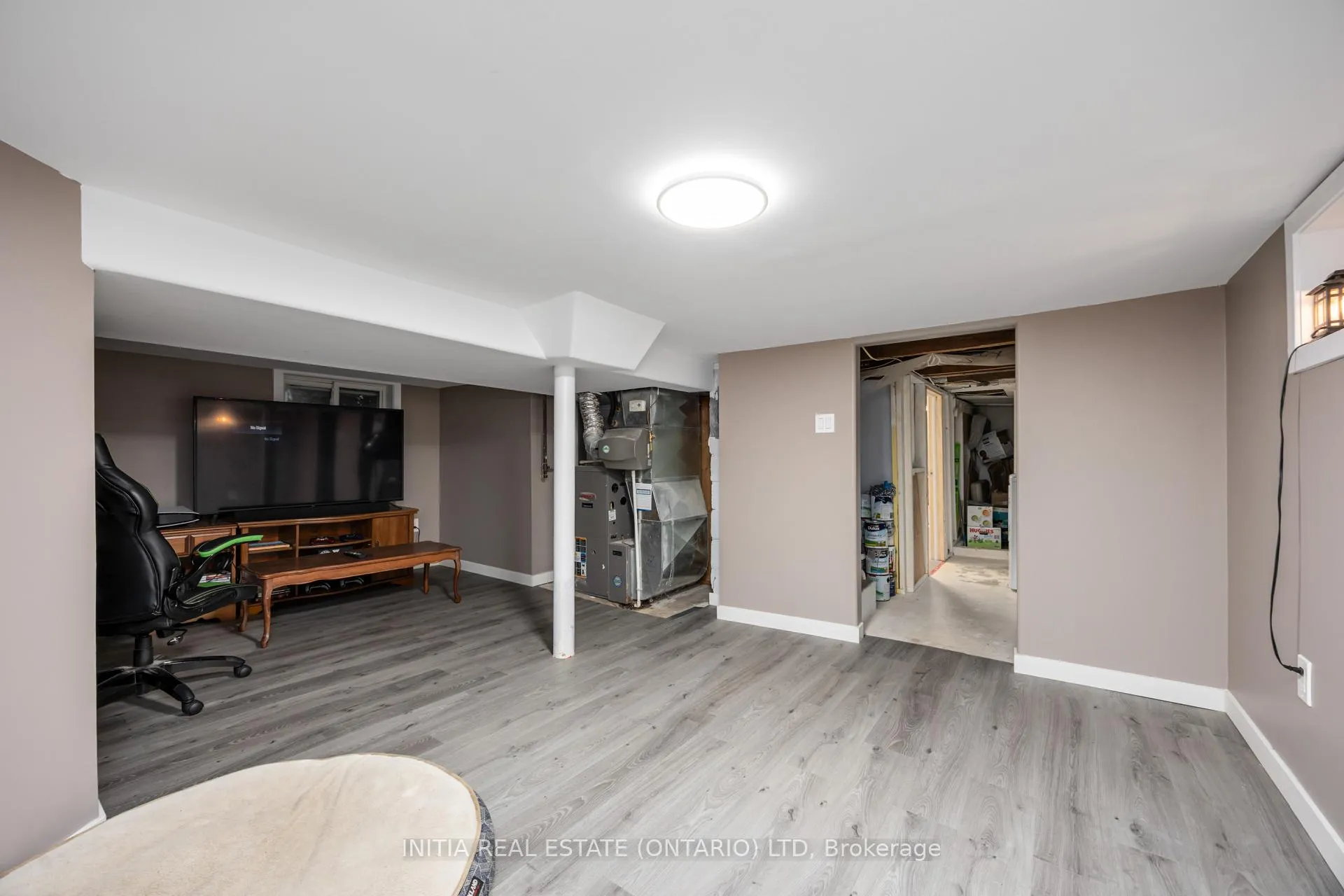 Photo 25 of 856 Devine Street, Sarnia — HOMEH