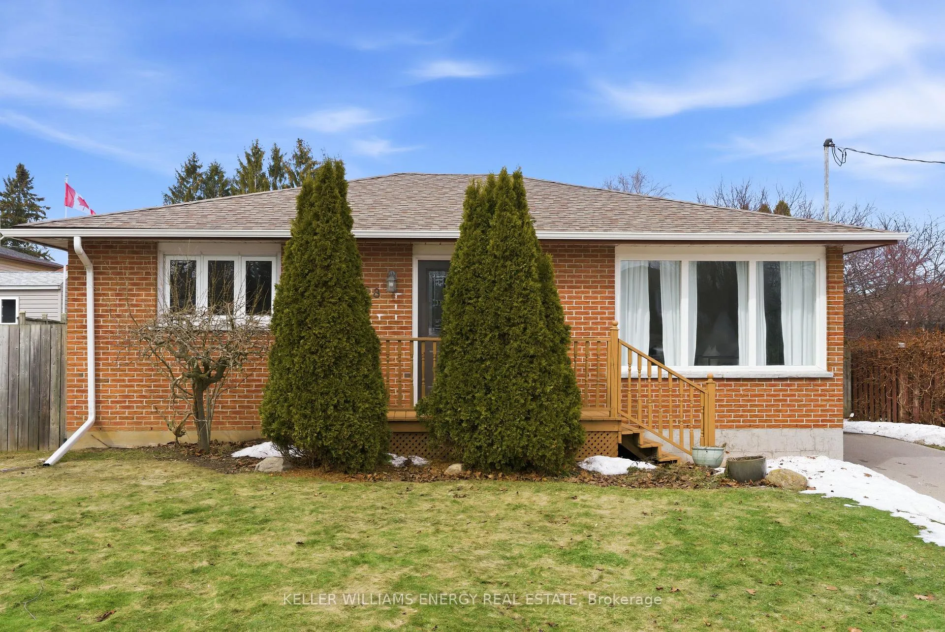 Photo 2 of 168 Gladstone Avenue, Oshawa, McLaughlin — HOMEH