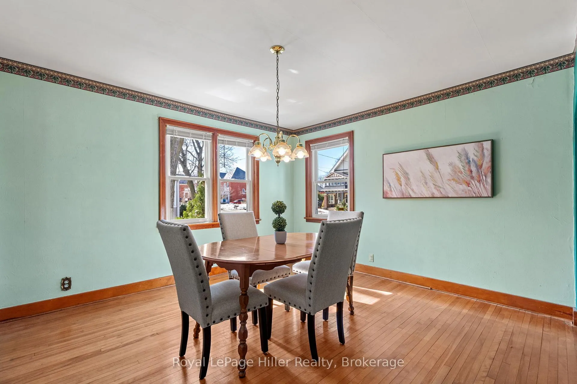 Photo 10 of 27 Pacific Avenue, Perth East, Milverton — HOMEH