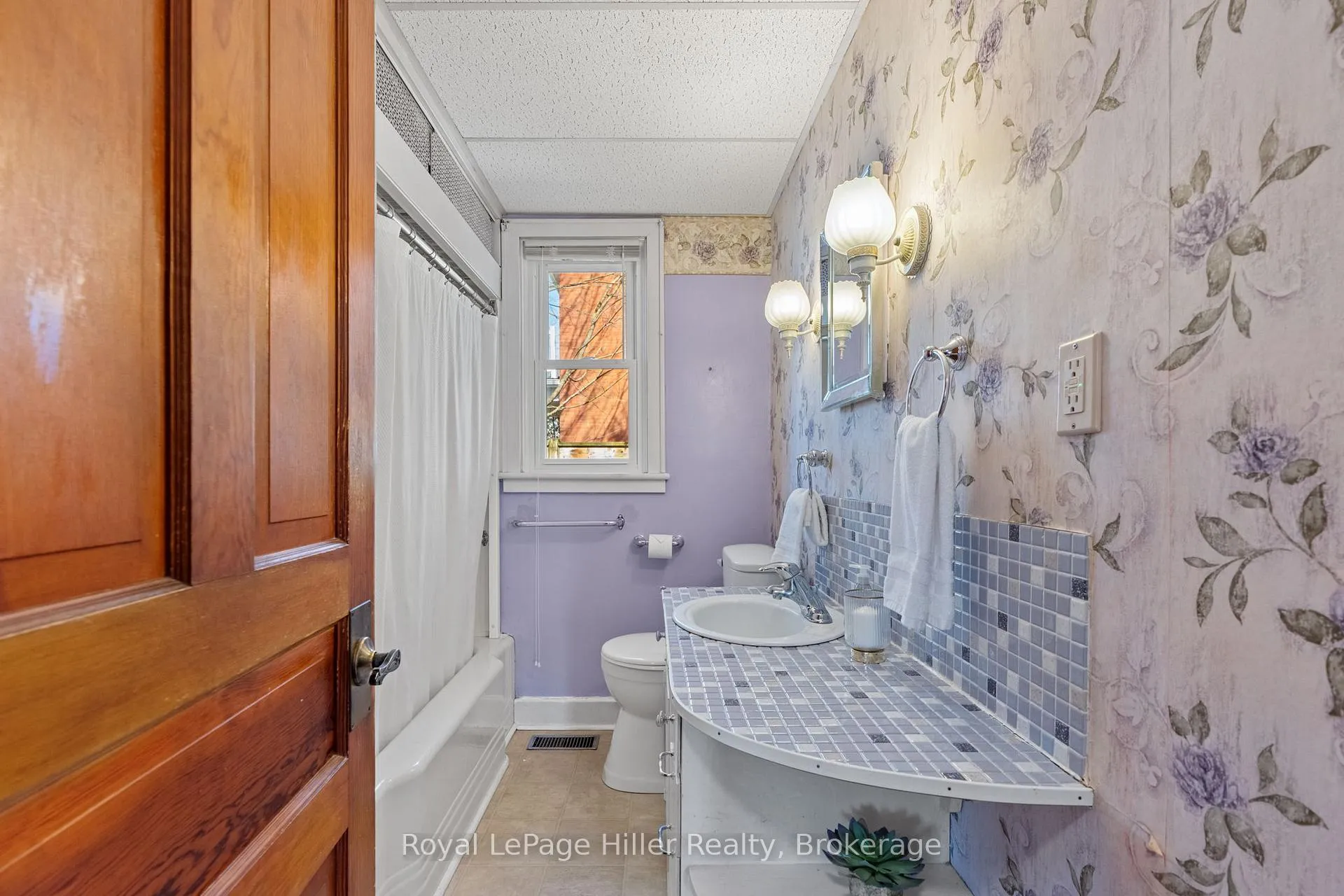 Photo 17 of 27 Pacific Avenue, Perth East, Milverton — HOMEH