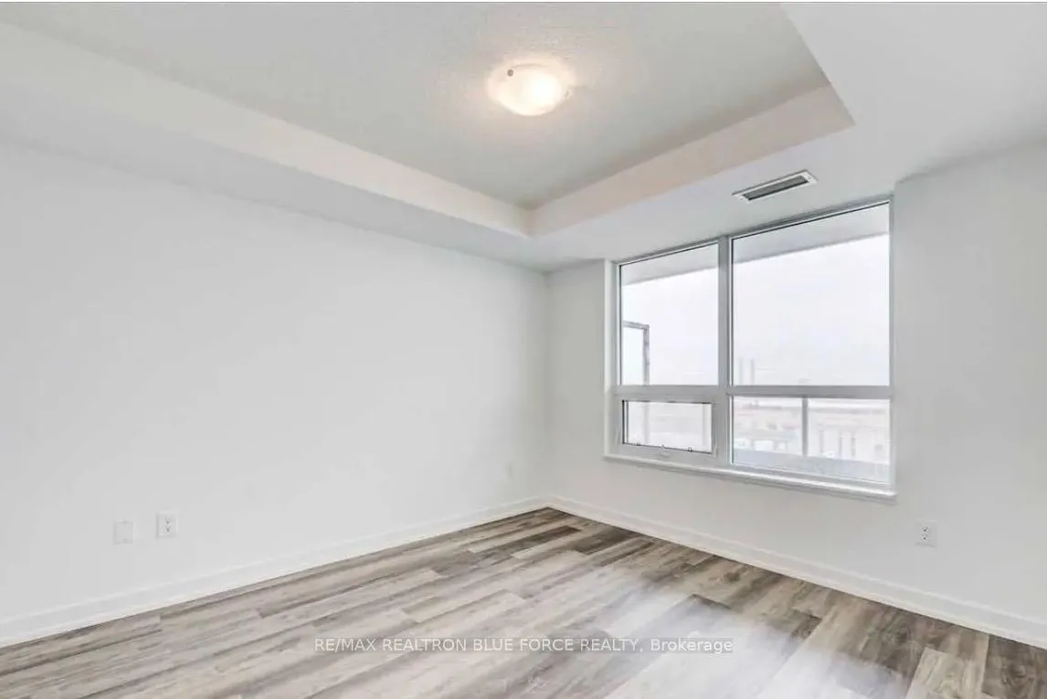 Photo 10 of Unit 810, 1480 Bayly Street, Pickering, Bay Ridges — HOMEH