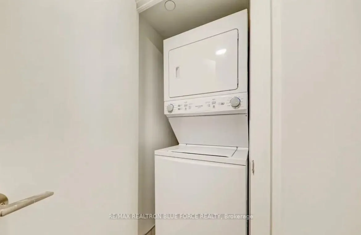 Photo 13 of Unit 810, 1480 Bayly Street, Pickering, Bay Ridges — HOMEH