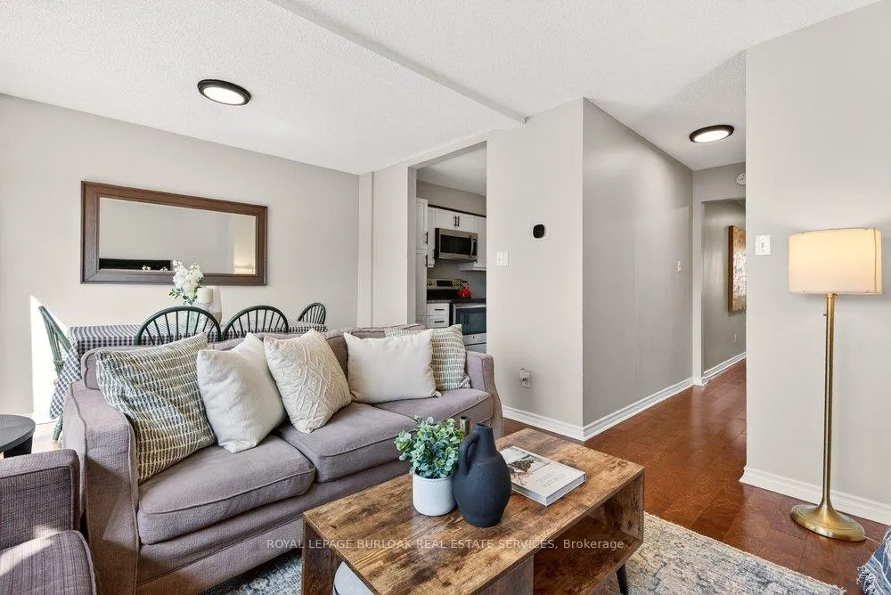 Photo 10 of Unit 29, 2004 Glenada Crescent, Oakville, Wedgewood Creek — HOMEH
