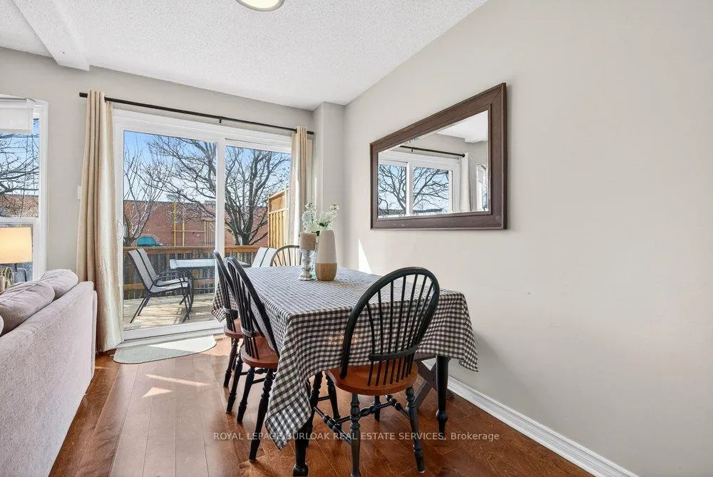 Photo 11 of Unit 29, 2004 Glenada Crescent, Oakville, Wedgewood Creek — HOMEH